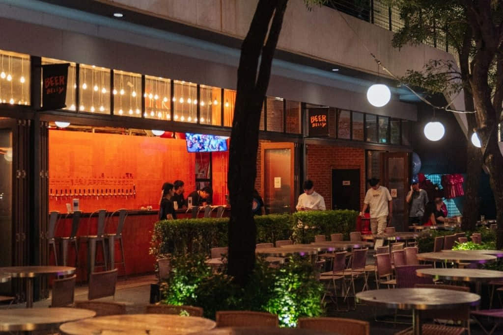ร้านเหล้าเอกมัย Beer Belly Bkk